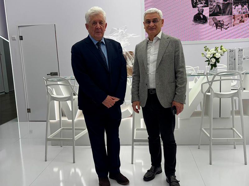 Второй день выставки "Здравоохранение-2025" в Москве